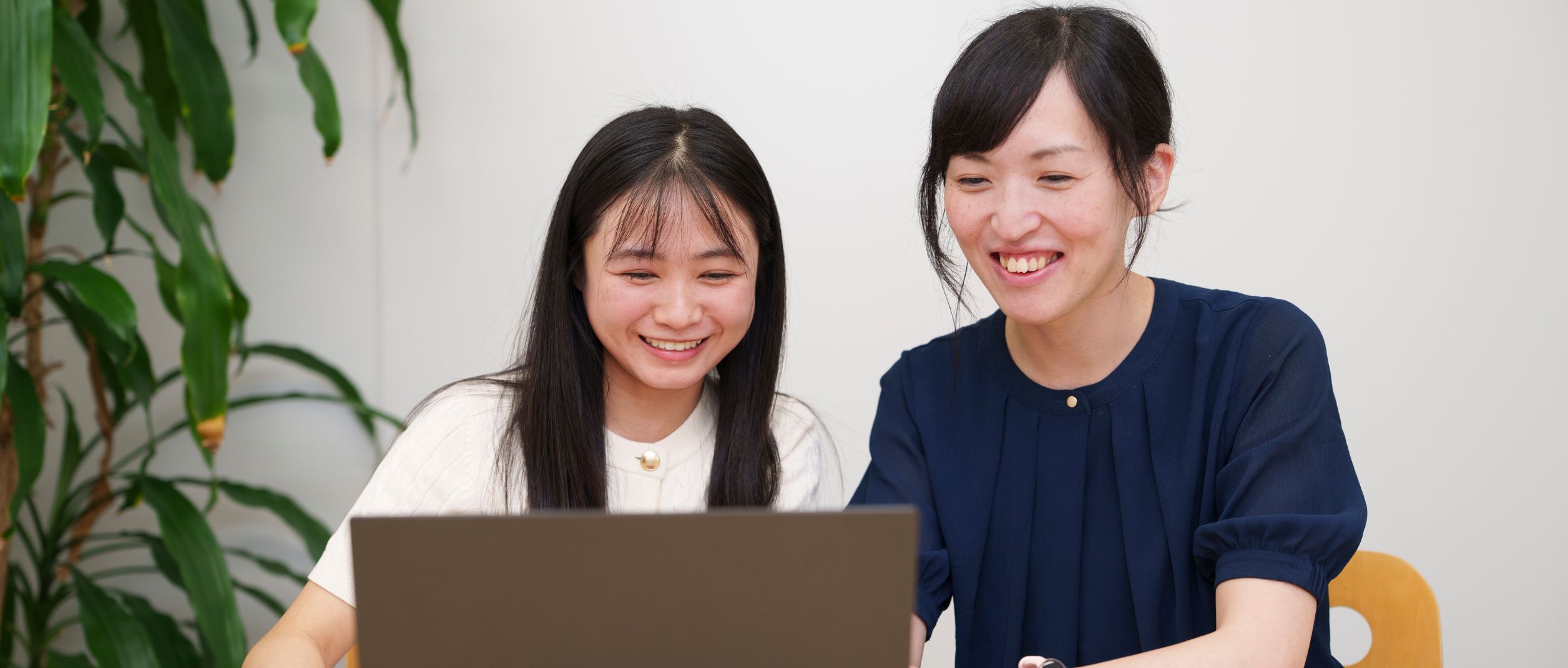 https://recruit.cbit.co.jp/cms/wp-content/uploads/2026/05/名称未設定-2512-x-1072-px-1.jpg